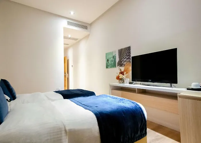 Western Premier Ark 4* Тирана
