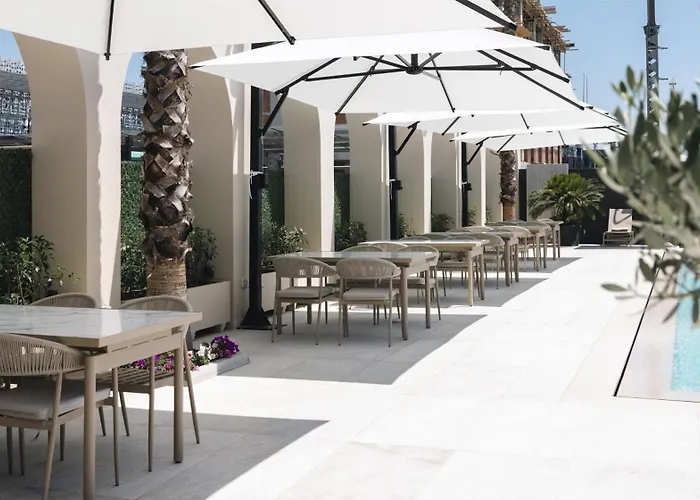 Отель Western Premier Ark