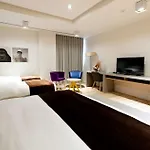 Western Premier Ark 4*
