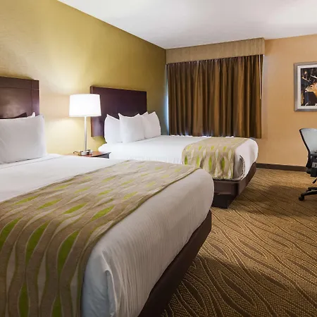 ホテル ベスト ウェスタン プレミア アーク 4*