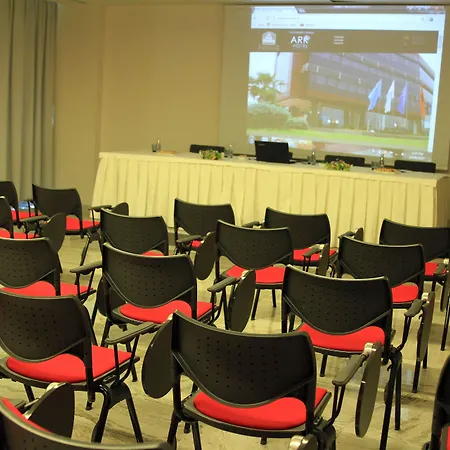 ベスト ウェスタン プレミア アーク ホテル 4*