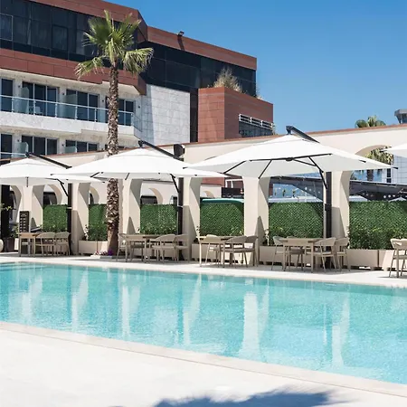 ベスト ウェスタン プレミア アーク 4* ティラナ