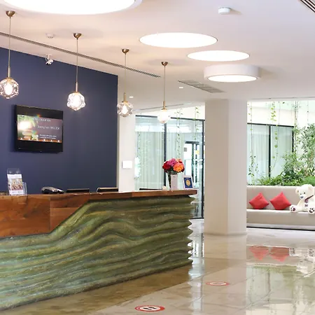 ホテル ベスト ウェスタン プレミア アーク 4*