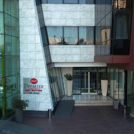 ベスト ウェスタン プレミア アーク 4* ティラナ