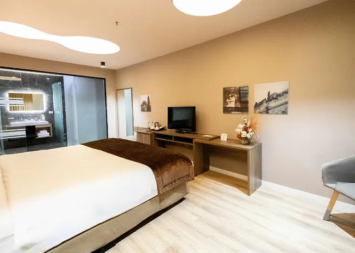 Hotel Western Premier Ark 4*