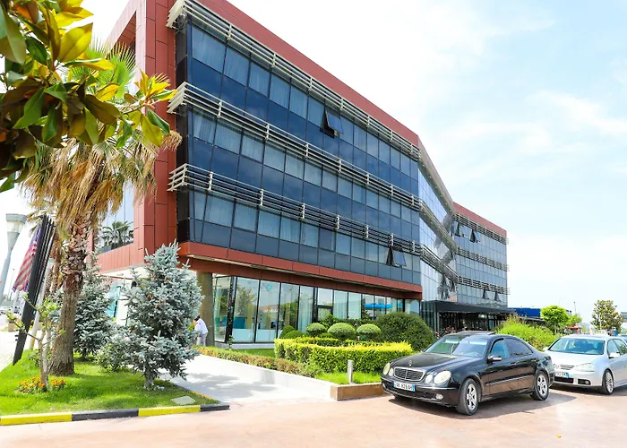 Western Premier Ark 4*